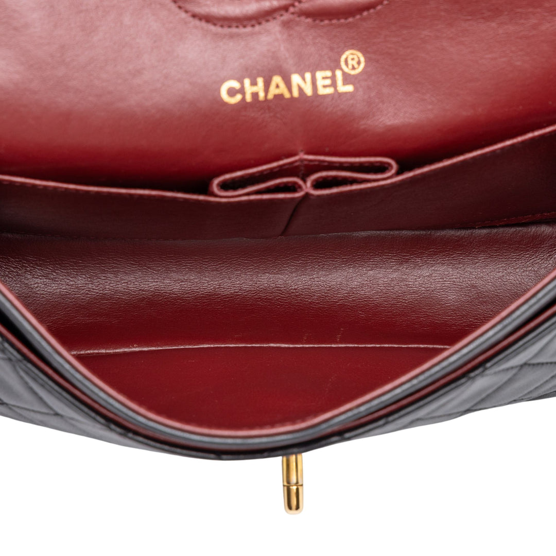 Chanel Sac porté épaule Classic Double rabat Petit Cuir d'agneau Noir – vue 4 – GABY PARIS