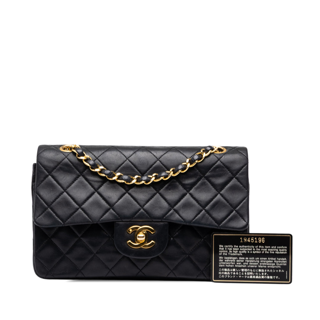 Chanel Sac porté épaule Classic Double rabat Petit Cuir d'agneau Noir – vue 7 – GABY PARIS