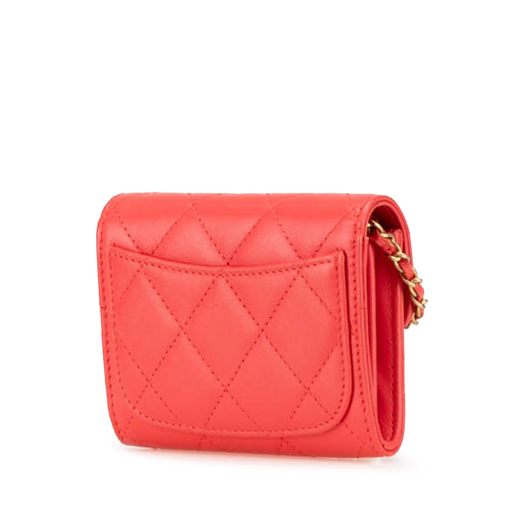 Chanel Matelassé Cuir d’agneau à rabat Card Holder on Chain