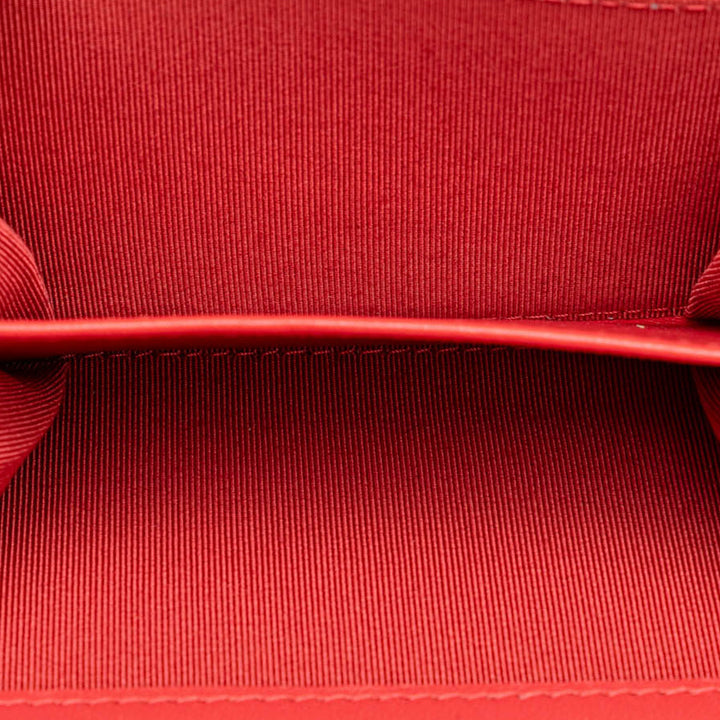 Chanel Matelassé Cuir d’agneau à rabat Card Holder on Chain