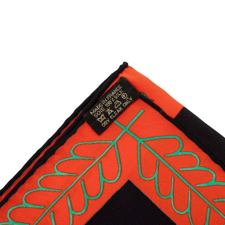 Hermès Carré Selle d Officier En Tenue 70 Grande Noir – vue 2 – GABY PARIS