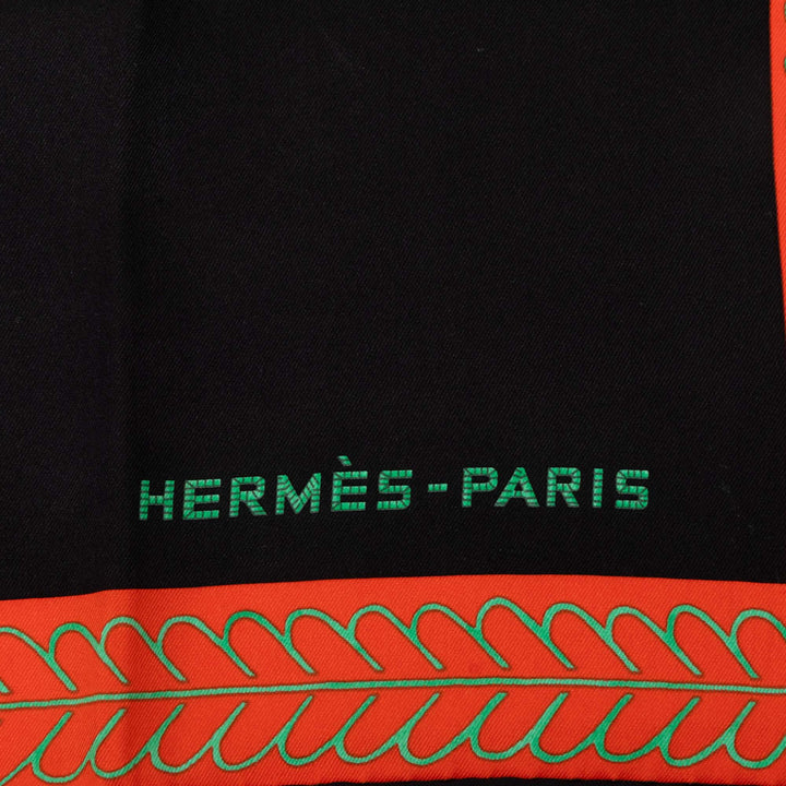 Hermès Carré Selle d Officier En Tenue 70 Grande Noir – vue 3 – GABY PARIS
