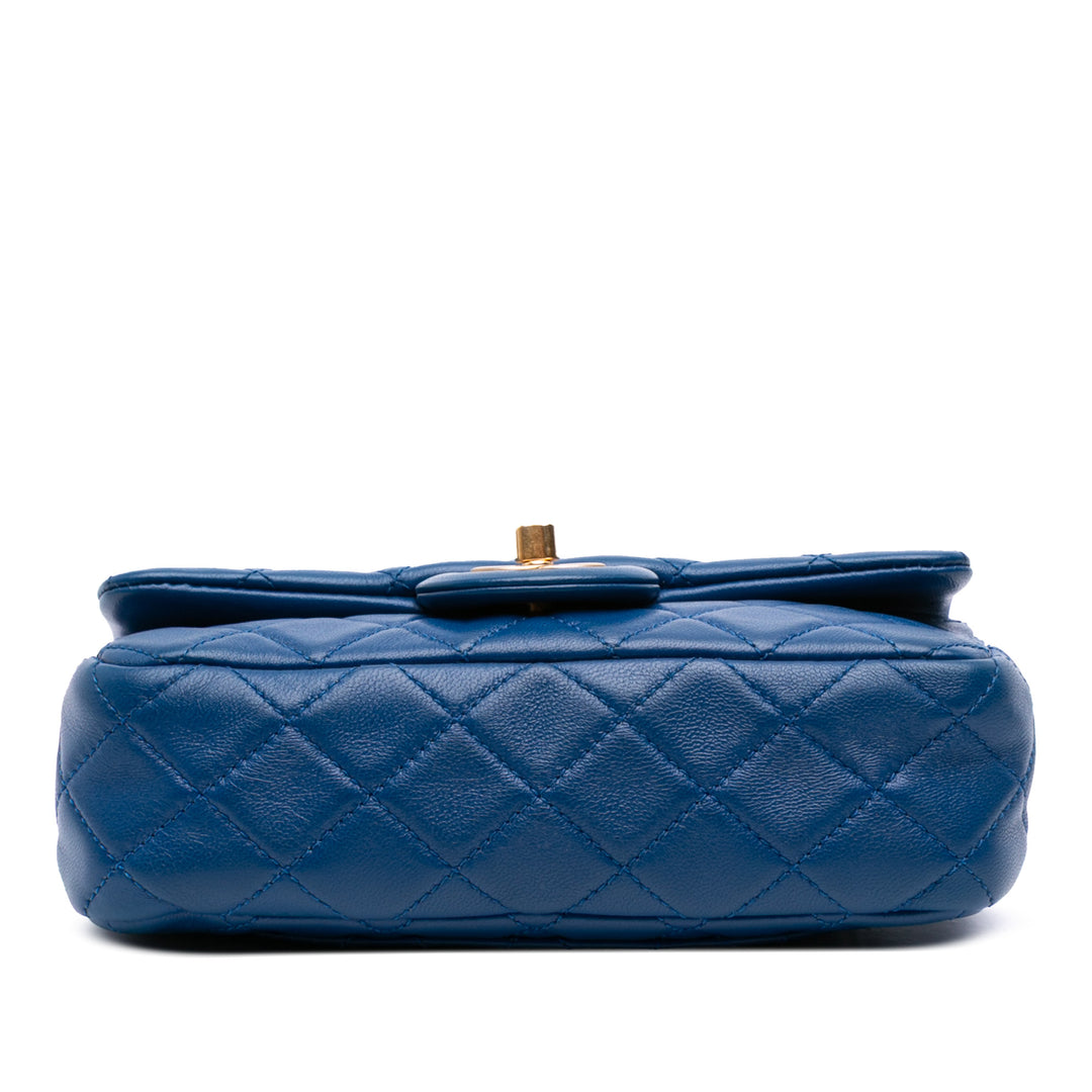 Chanel Mini Rectangular Cuir d’agneau Pearl Crush Flap Bleu – GABY PARIS Authentique