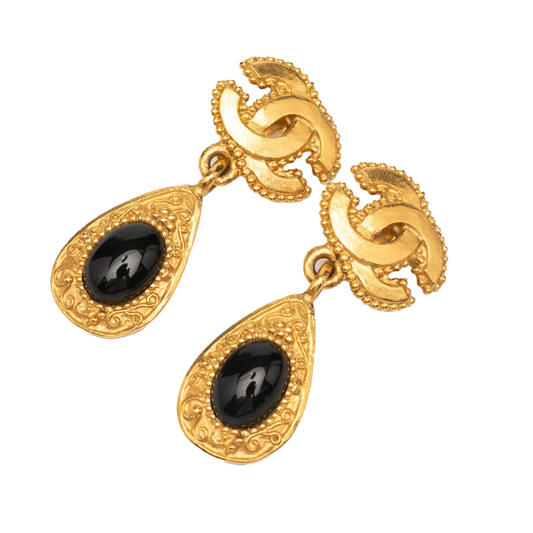 Chanel Doré Plated CC Grapevine Gripoix Drop Clip On Boucle d’oreilles Doré – GABY PARIS Authentique