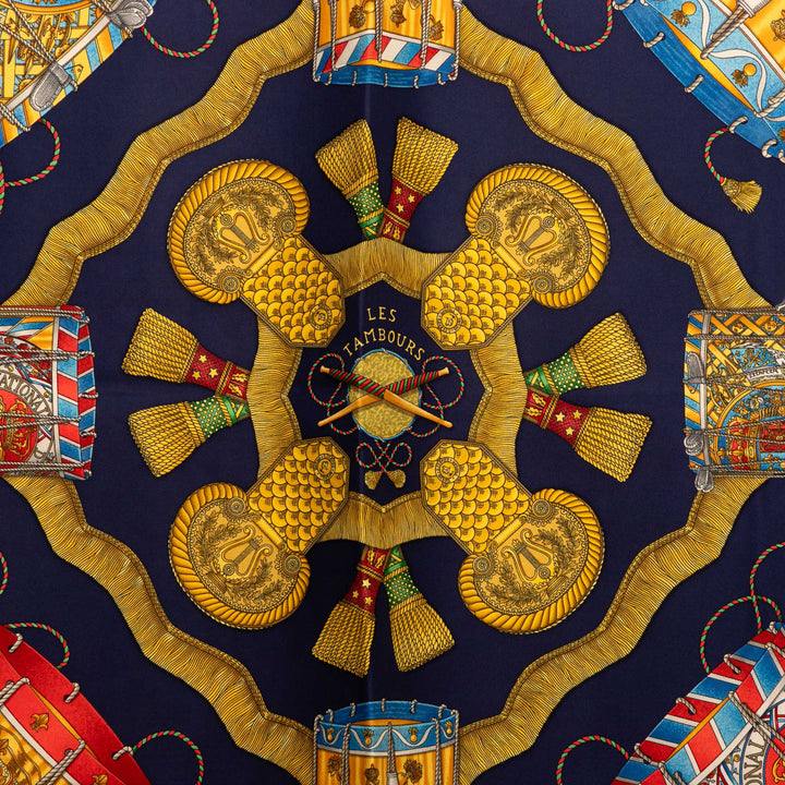 Hermès Les Tambours Soie Foulard 90 Bleu – GABY PARIS Authentique