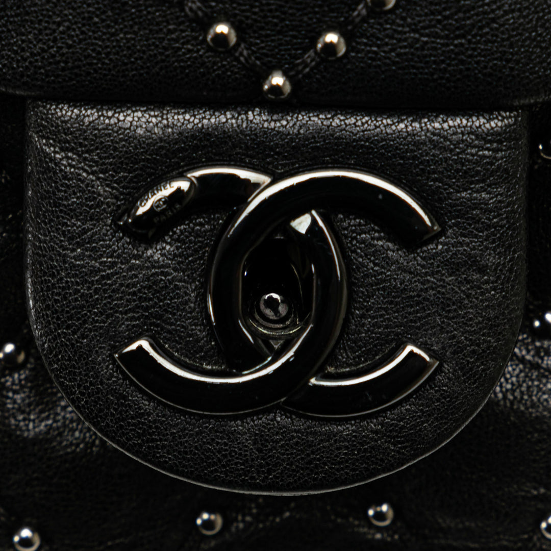 Washed Lambskin Studded Metal Beauty Flap Black - Gaby Paris