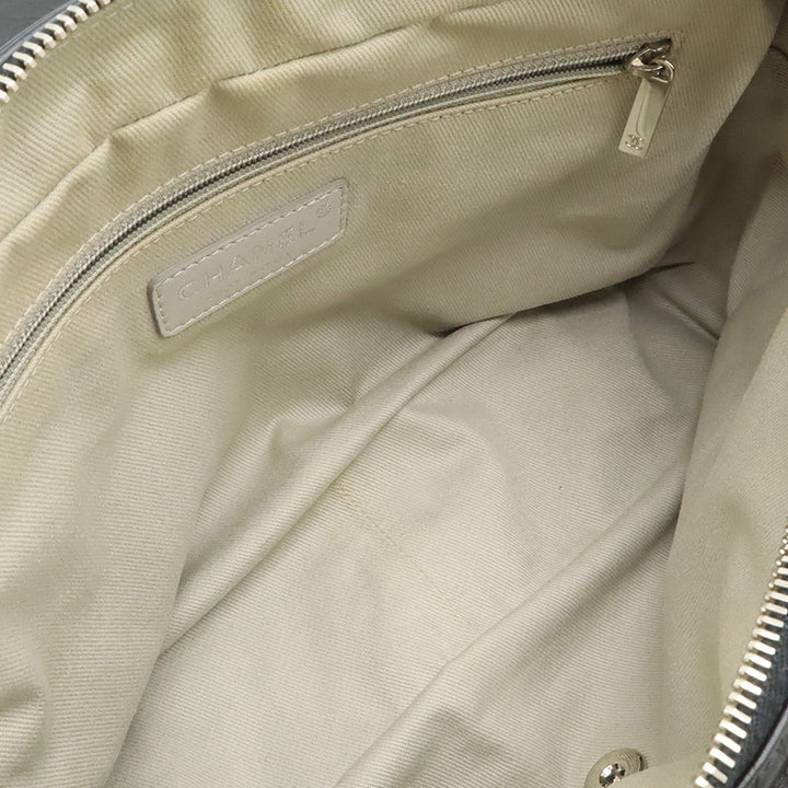 Chanel Matelassé vieilli Cuir de veau Easy Zip à rabat