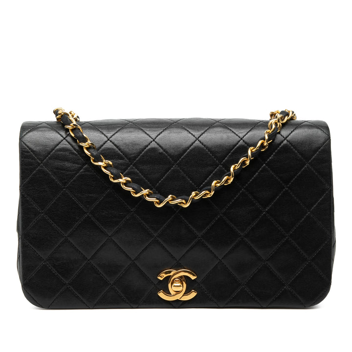 Chanel Medium Matelassé Cuir d’agneau Rabat intégral