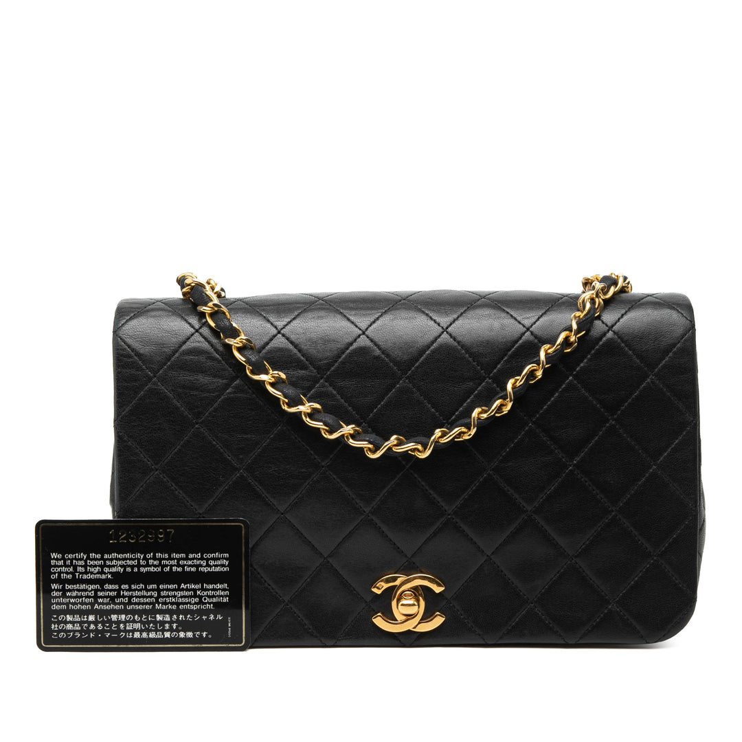 Chanel Medium Matelassé Cuir d’agneau Rabat intégral