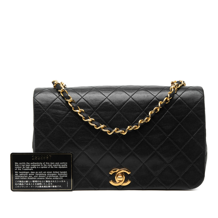 Chanel Medium Matelassé Cuir d’agneau Rabat intégral