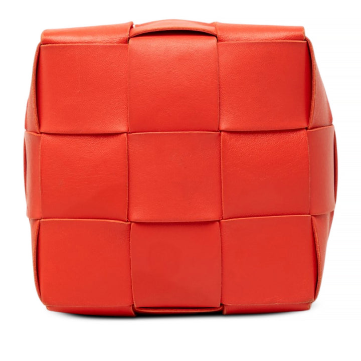 Bottega Veneta Sac seau Intrecciato Cassette nappa Petit Rouge – vue 3 – GABY PARIS