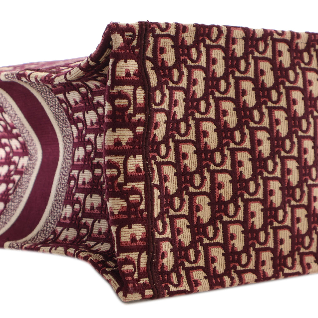 Book Tote brodé Grand Oblique Rouge