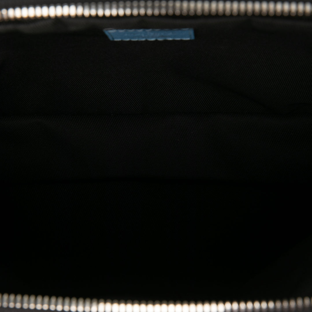 Louis Vuitton Sac bandoulière Taigarama Outdoor Messenger Monogram Bleu – vue 4 – GABY PARIS