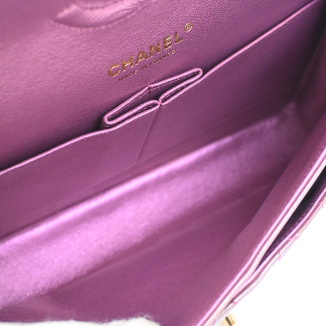 Chanel Medium Classic Iridescent Cuir d’agneau Double rabat