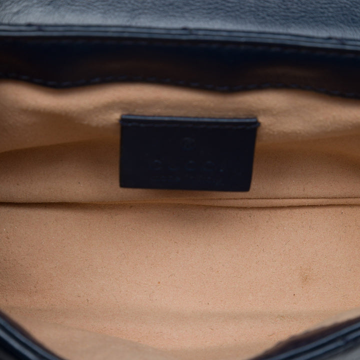 Gucci Super GG Marmont Matelasse Torchon à rabat Sac Mini Cuir