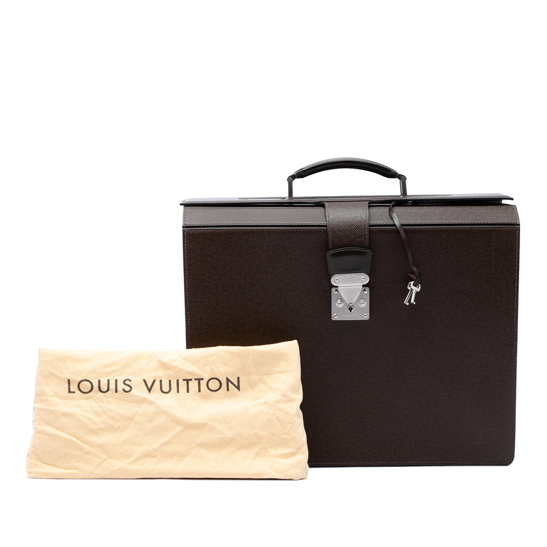 Louis Vuitton Taiga Pilot Porte-documents