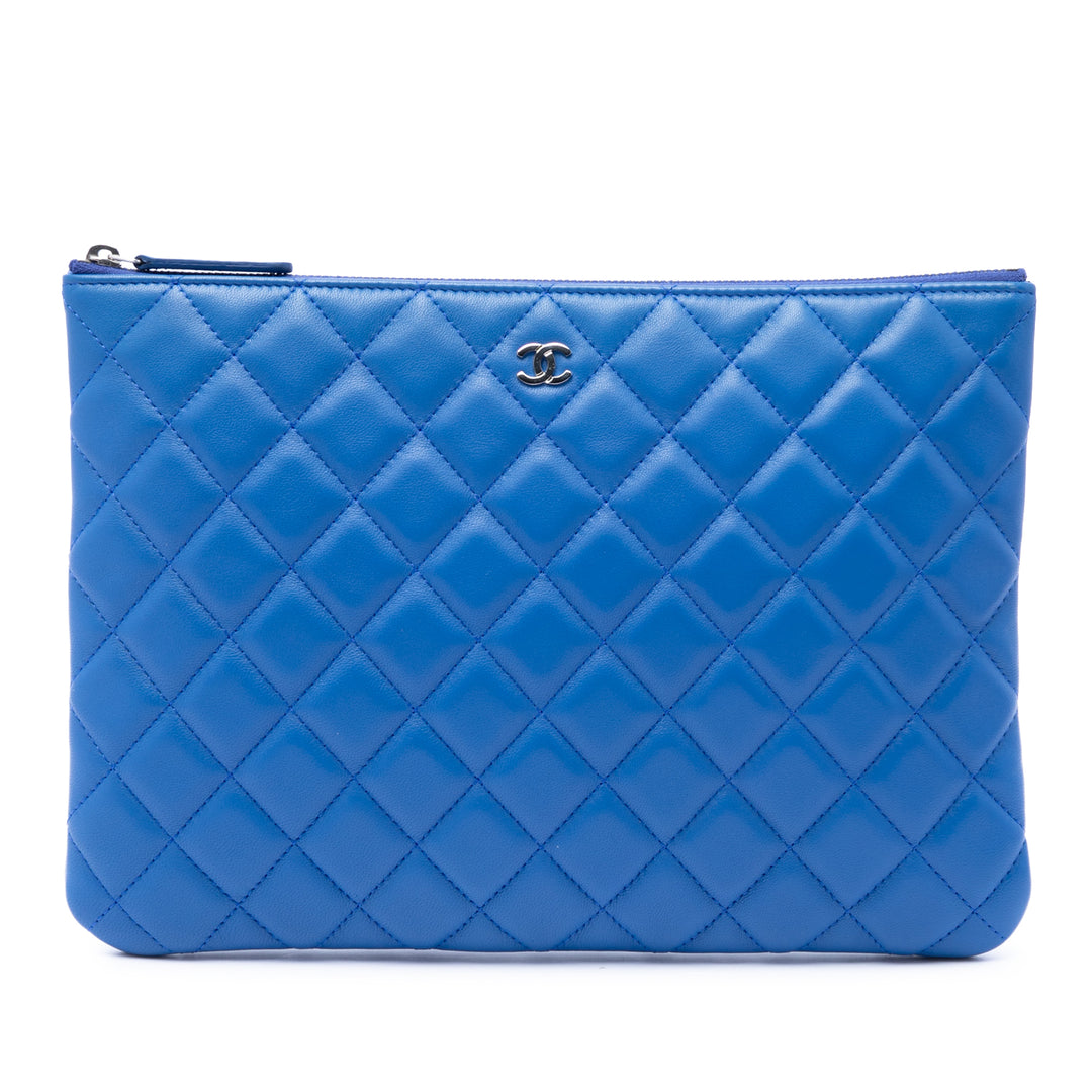 Chanel Matelassé O Étui Pochette Moyen Cuir d'agneau
