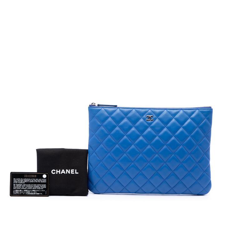 Chanel Matelassé O Étui Pochette Moyen Cuir d'agneau