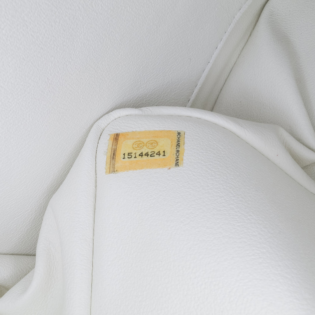 Jumbo Classic Caviar Double Flap White - Gaby Paris