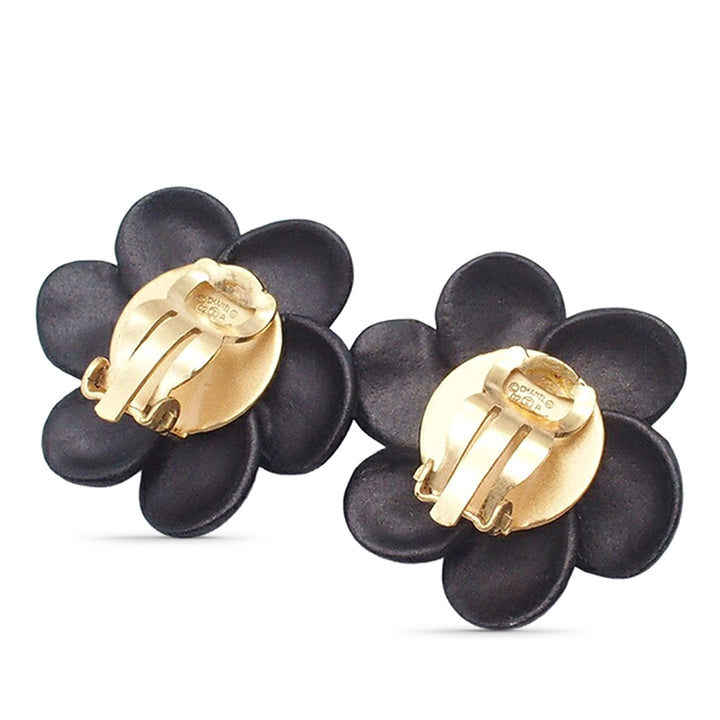 Chanel CC Resin Rhinestone Camellia Clip On Boucles d’oreilles