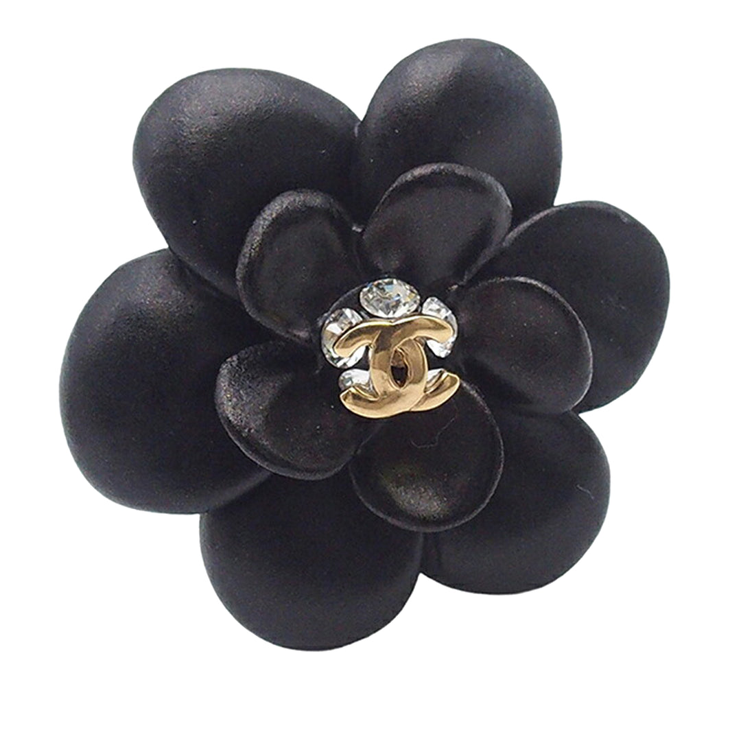 Chanel CC Resin Rhinestone Camellia Clip On Boucles d’oreilles