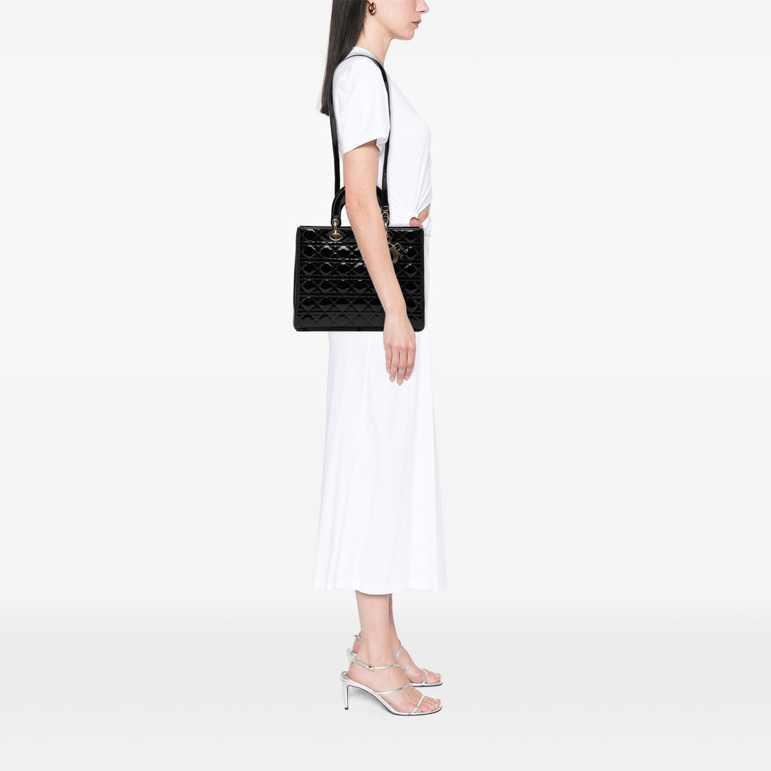Dior Large Cuir verni Cannage Lady Dior