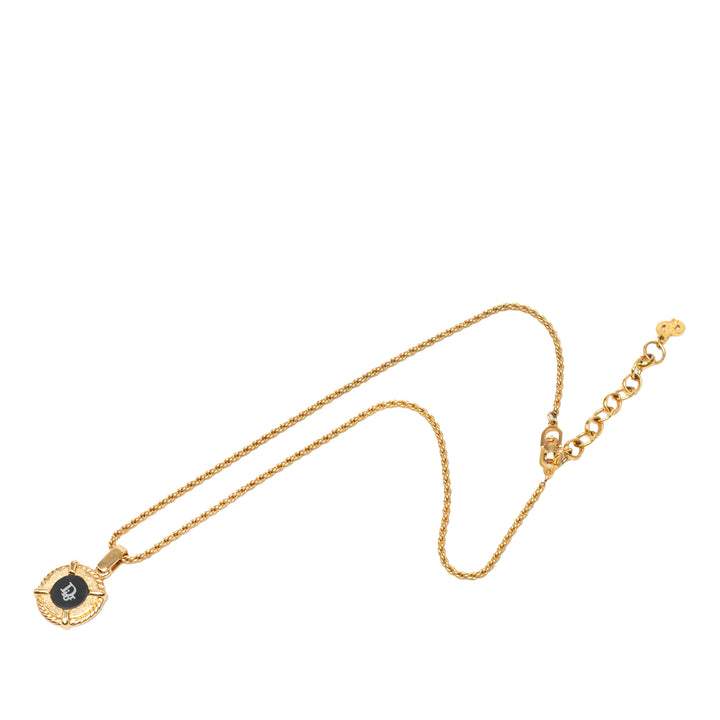 Dior plaqué Émail Logo Rond Pendant Collier Doré – vue principale – GABY PARIS