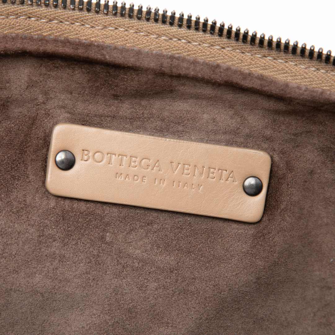 Bottega Veneta Sac à main Intrecciato Leggero nappa Grand Beige – vue 5 – GABY PARIS