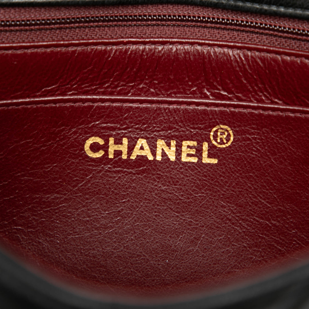 Chanel Small Cuir d’agneau Diana à rabat