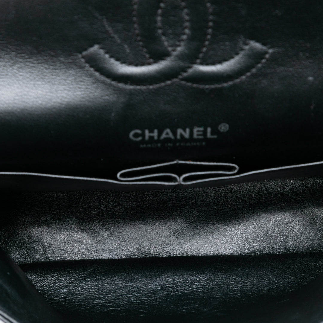 Chanel Medium Classic Cuir verni Double rabat Noir