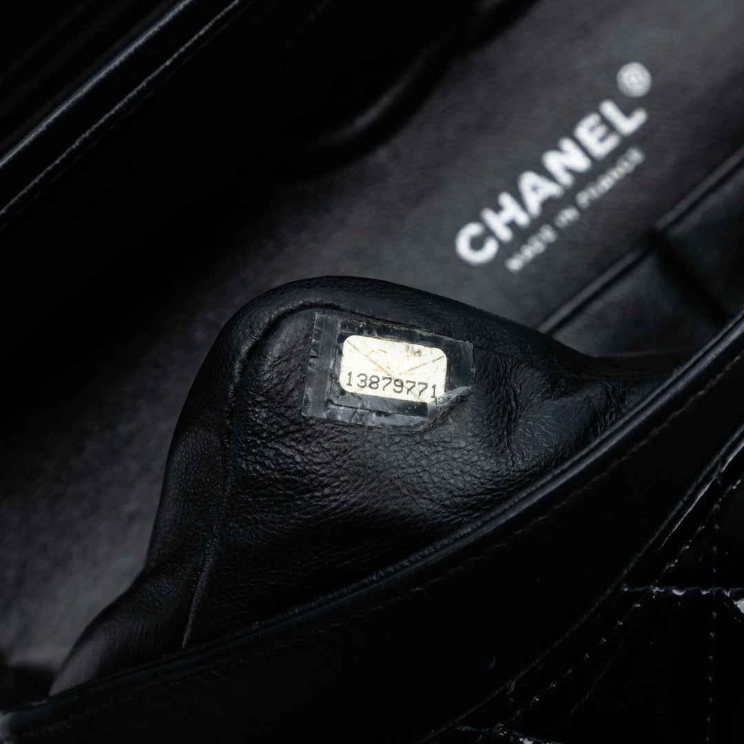 Chanel Medium Classic Cuir verni Double rabat Noir