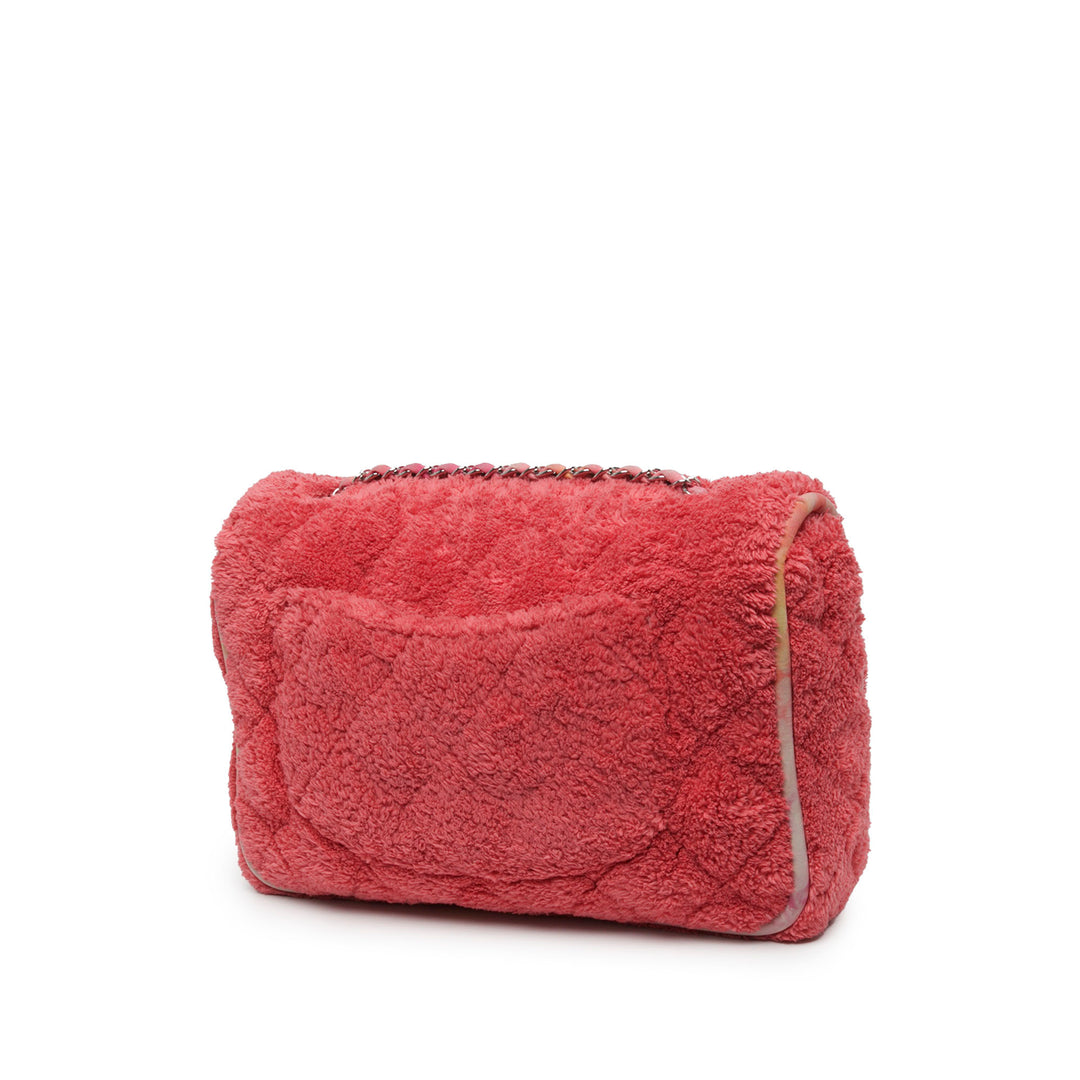 Chanel Matelassé Terry Cloth Ruban à rabat Jumbo Rose – vue 2 – GABY PARIS