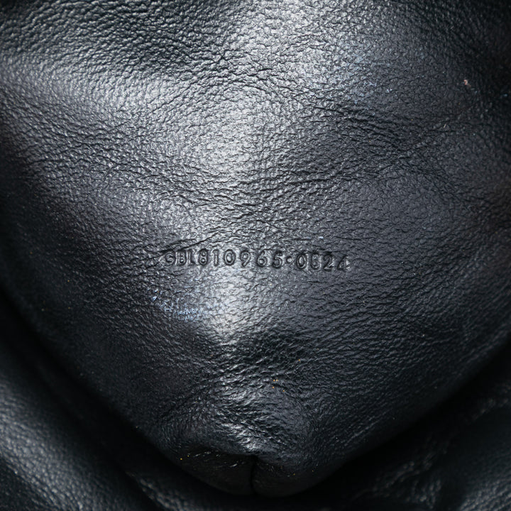 Saint Laurent Large Matelassé Cuir d’agneau Sade Triangle Pochette