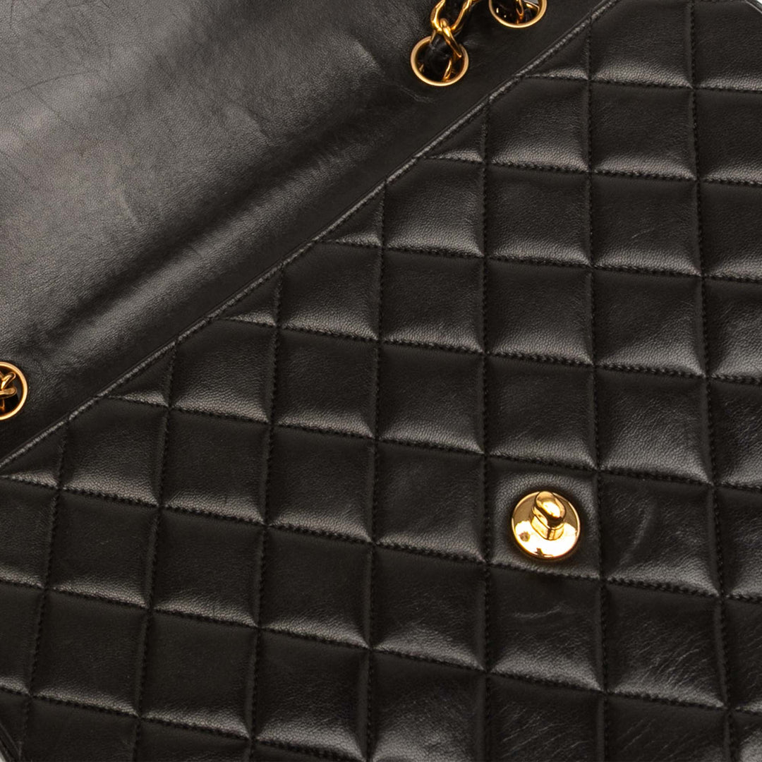 Chanel Jumbo Classic Cuir d’agneau Simple rabat Noir – GABY PARIS Authentique