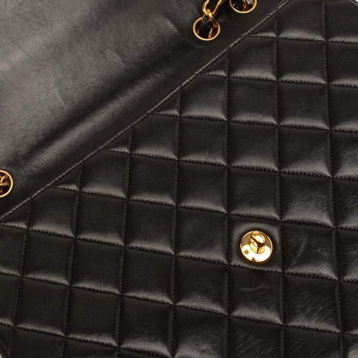 Chanel Jumbo Classic Cuir d’agneau Simple rabat Noir – GABY PARIS Authentique