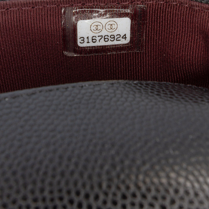 Chanel Matelassé Caviar Sunglasses Étui avec chaîne