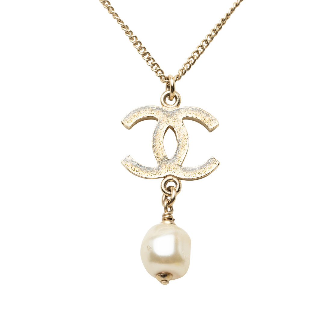 Chanel CC plaqué Strass Perles fantaisie pendantes Pendant Collier