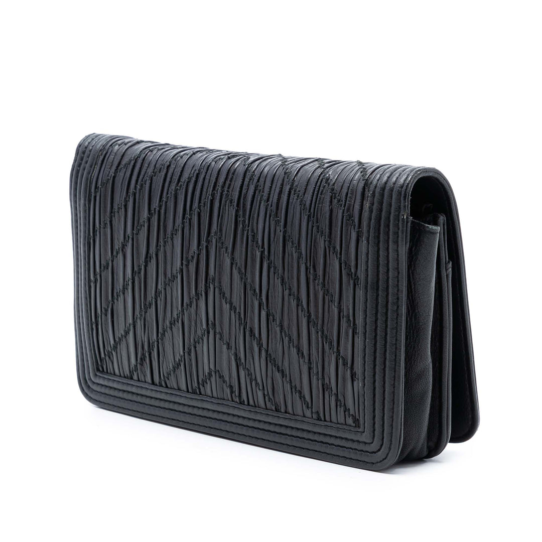 Pleated Froissé Chevron Boy Wallet on Chain Cuir de veau Noir
