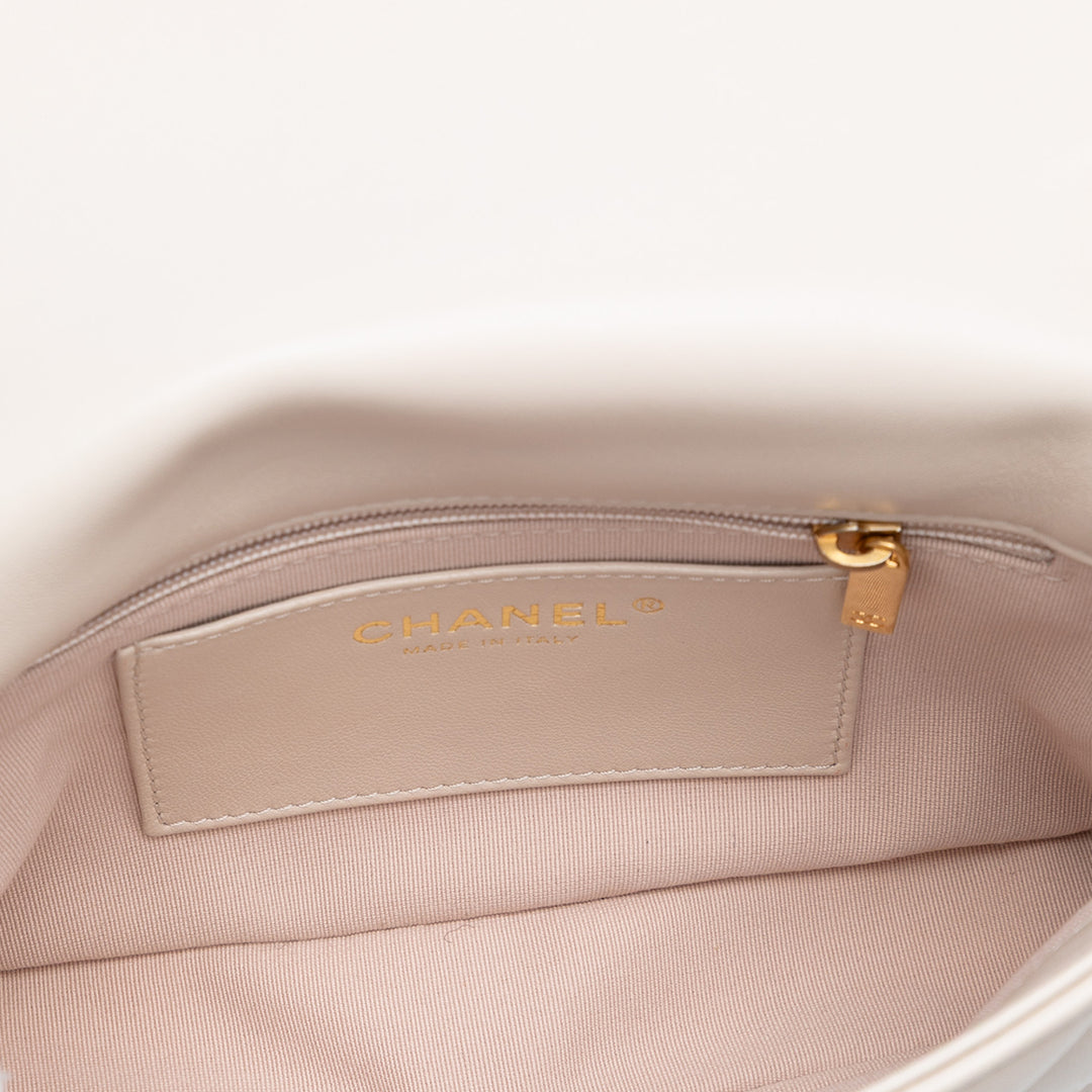 Chanel Small Matelassé Cuir d’agneau Funky Town à rabat