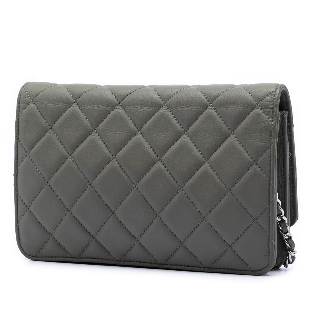 Chanel CC Matelassé Cuir d’agneau Incognito Wallet on Chain