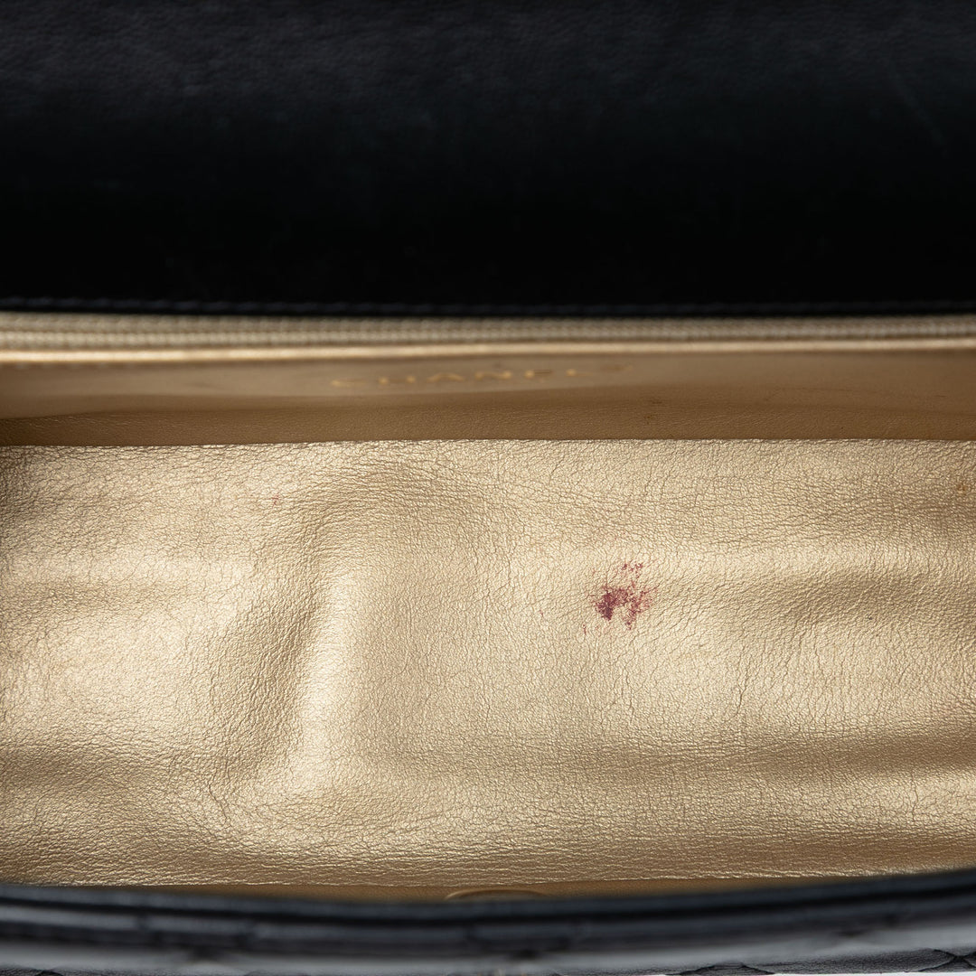 Chanel Medium Matelassé Cuir d’agneau La Parisienne à rabat