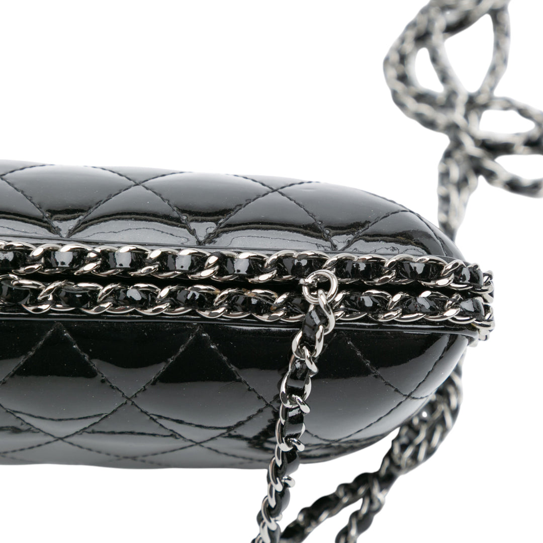 Chanel Quilted Cuir verni Chain Around Pochette Noir