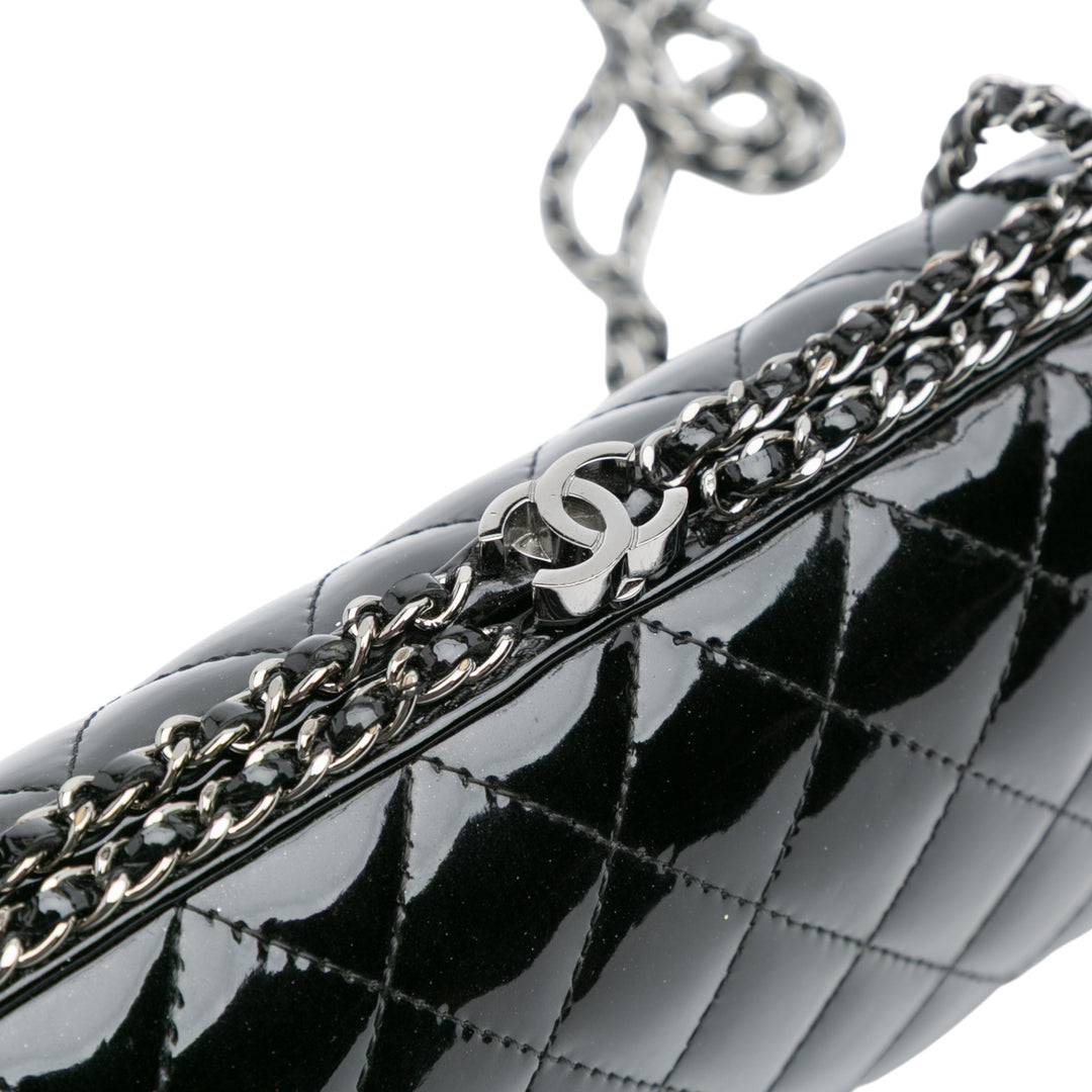 Chanel Quilted Cuir verni Chain Around Pochette Noir