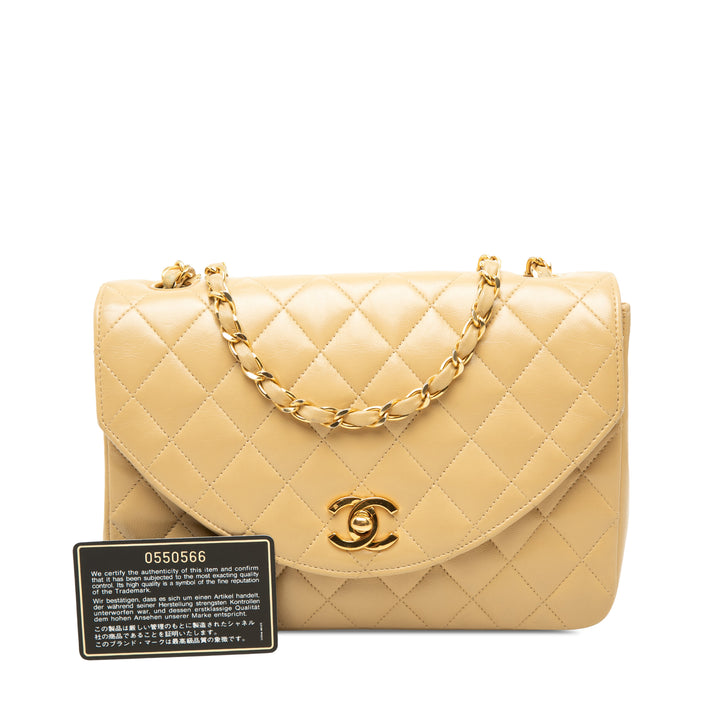 Chanel Sac bandoulière CC Matelassé Rond à rabat Cuir d'agneau Beige – vue 7 – GABY PARIS