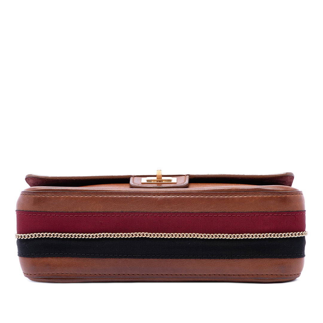 Chanel Édition limitée Cuir de veau Reissue 2.55 Medallion Double rabat 225