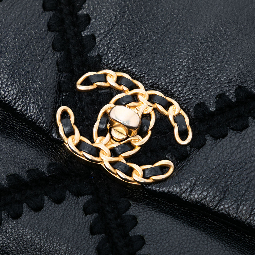 Chanel Medium Crochet Cuir de veau 19 à rabat