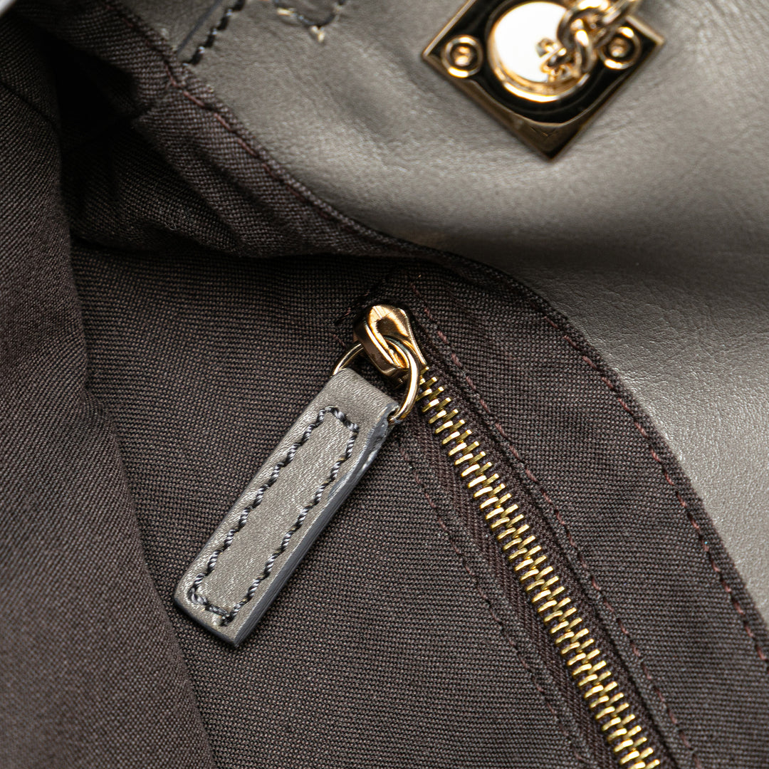 Fendi Glazed Cuir Chain à rabat Baguette Sac porté croisé – GABY PARIS Authentique