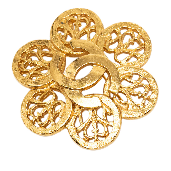 Chanel CC plaqué Flower Broche