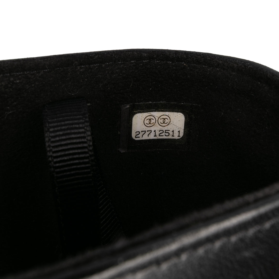 Chanel CC Quilted Cuir d’agneau Chain Around Phone Holder Noir – GABY PARIS Authentique