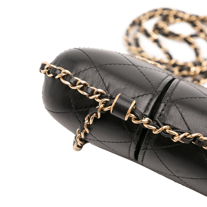 Chanel CC Quilted Cuir d’agneau Chain Around Phone Holder Noir – GABY PARIS Authentique